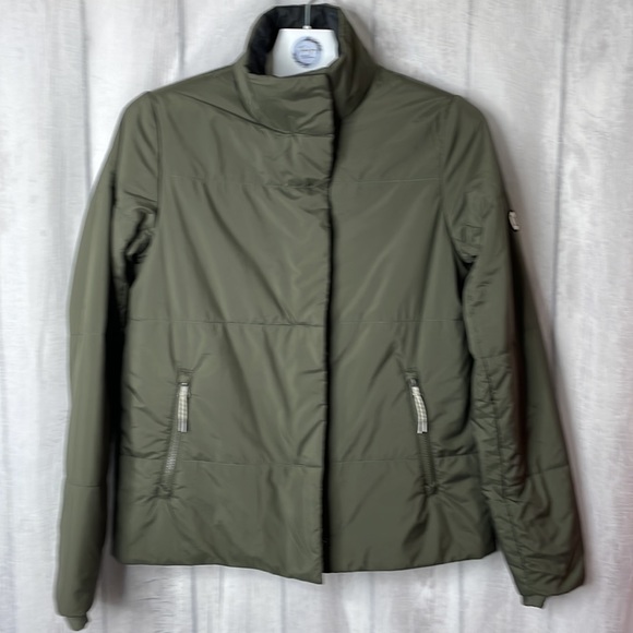 Vuori lightweight primaloft jacket. - Picture 13 of 13